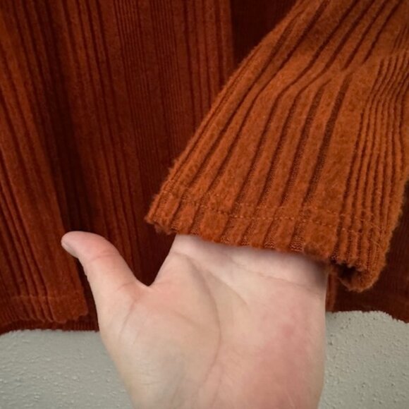 Suéter Ligero de Manga Larga (Lightweight Ribbed Long Sleeve Sweater) - Picture 6 of 7